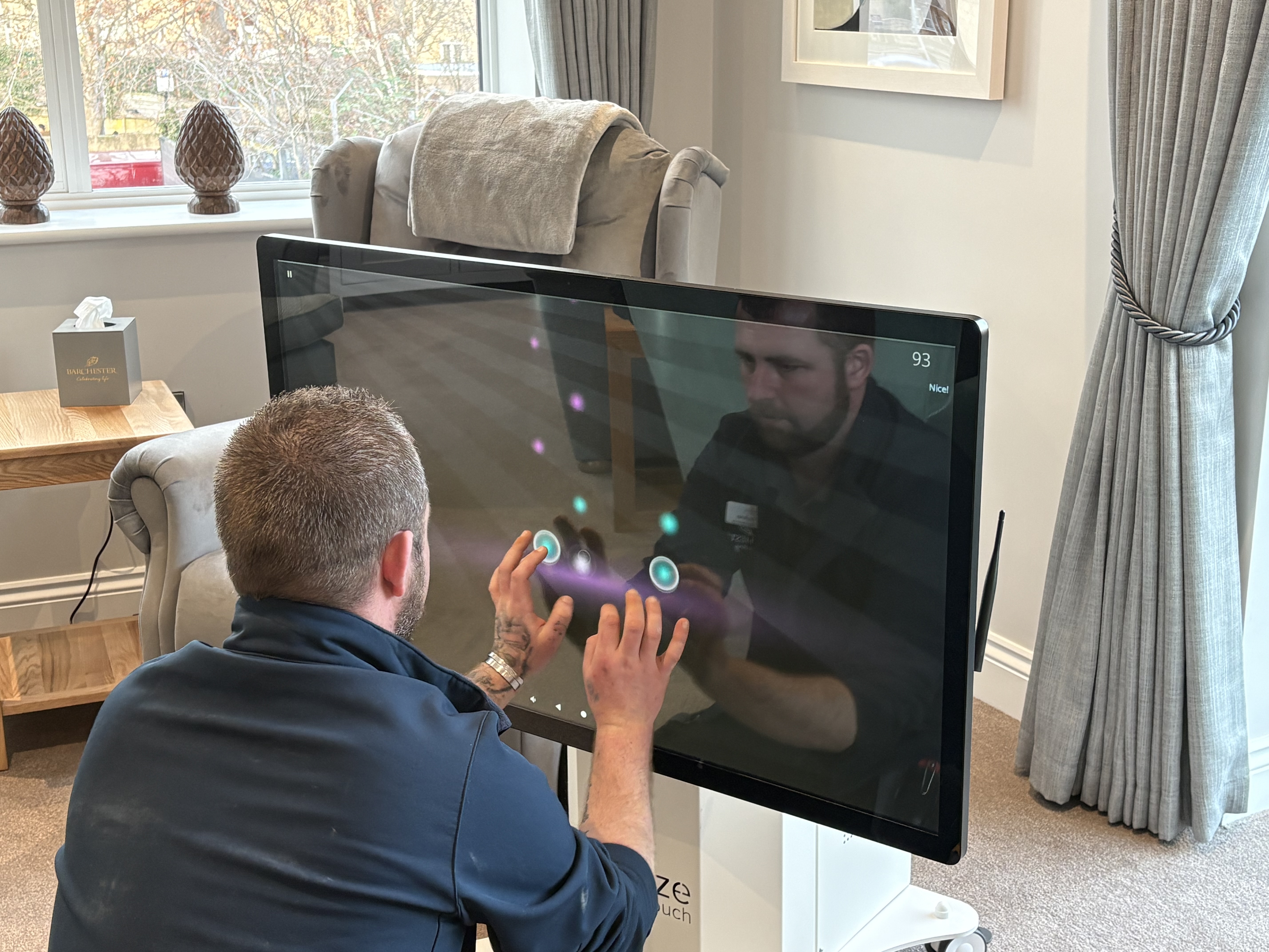 Dan - Experienced Guitarist enjoying the music apps. 