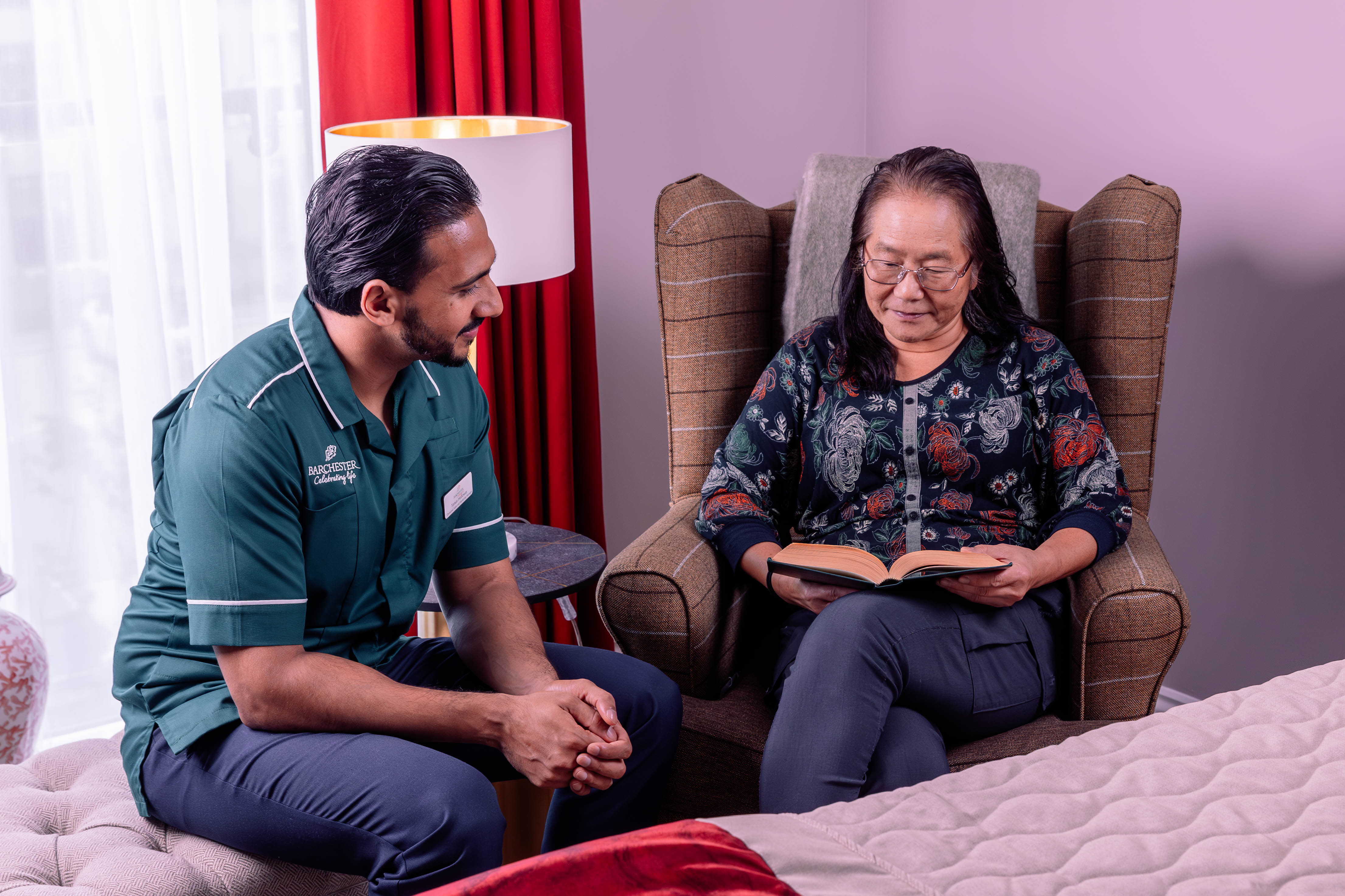 How to use care home reviews to find the right care home