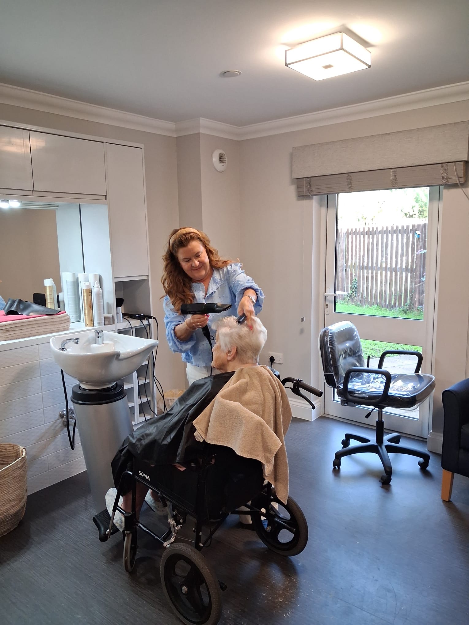 ✂️💇♀️ Hair day is always a good day at Latimer Court! 💕