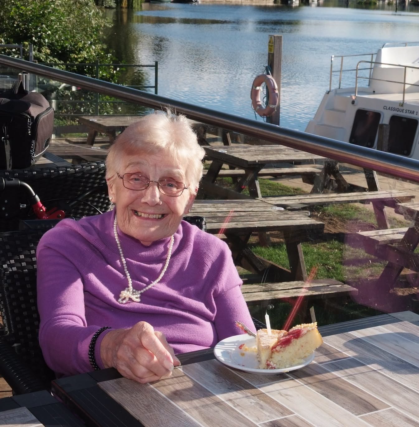 A Wonderful Outing to Waterfront Café! 