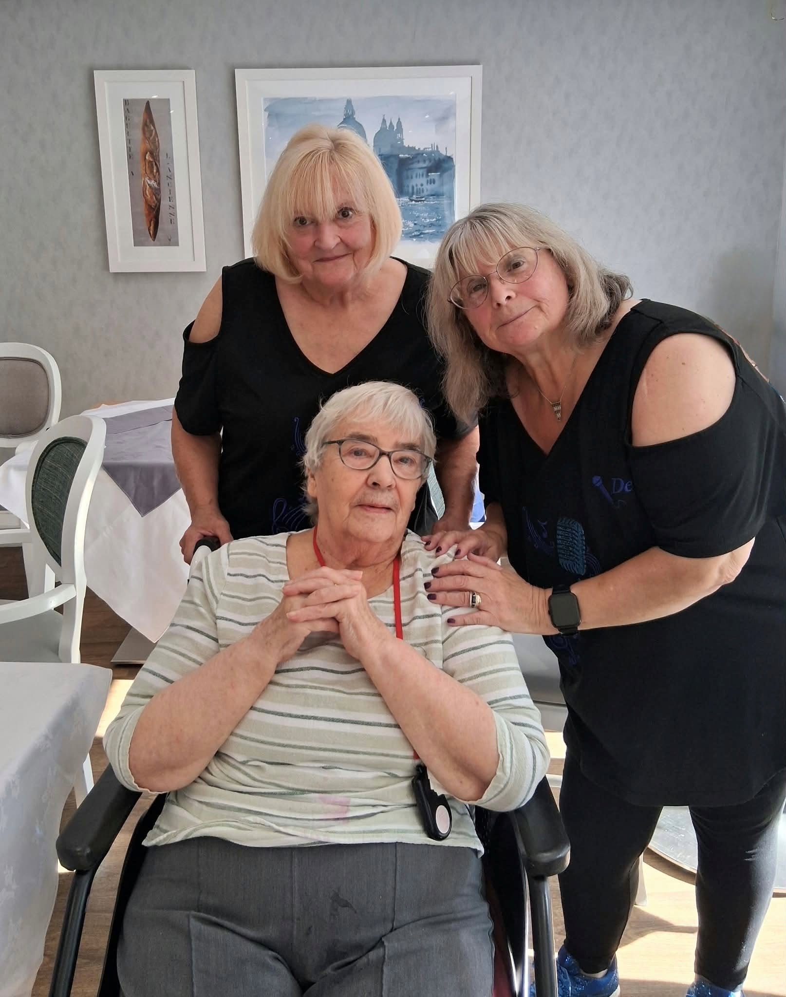 Sing-a-long with Sue and Dee