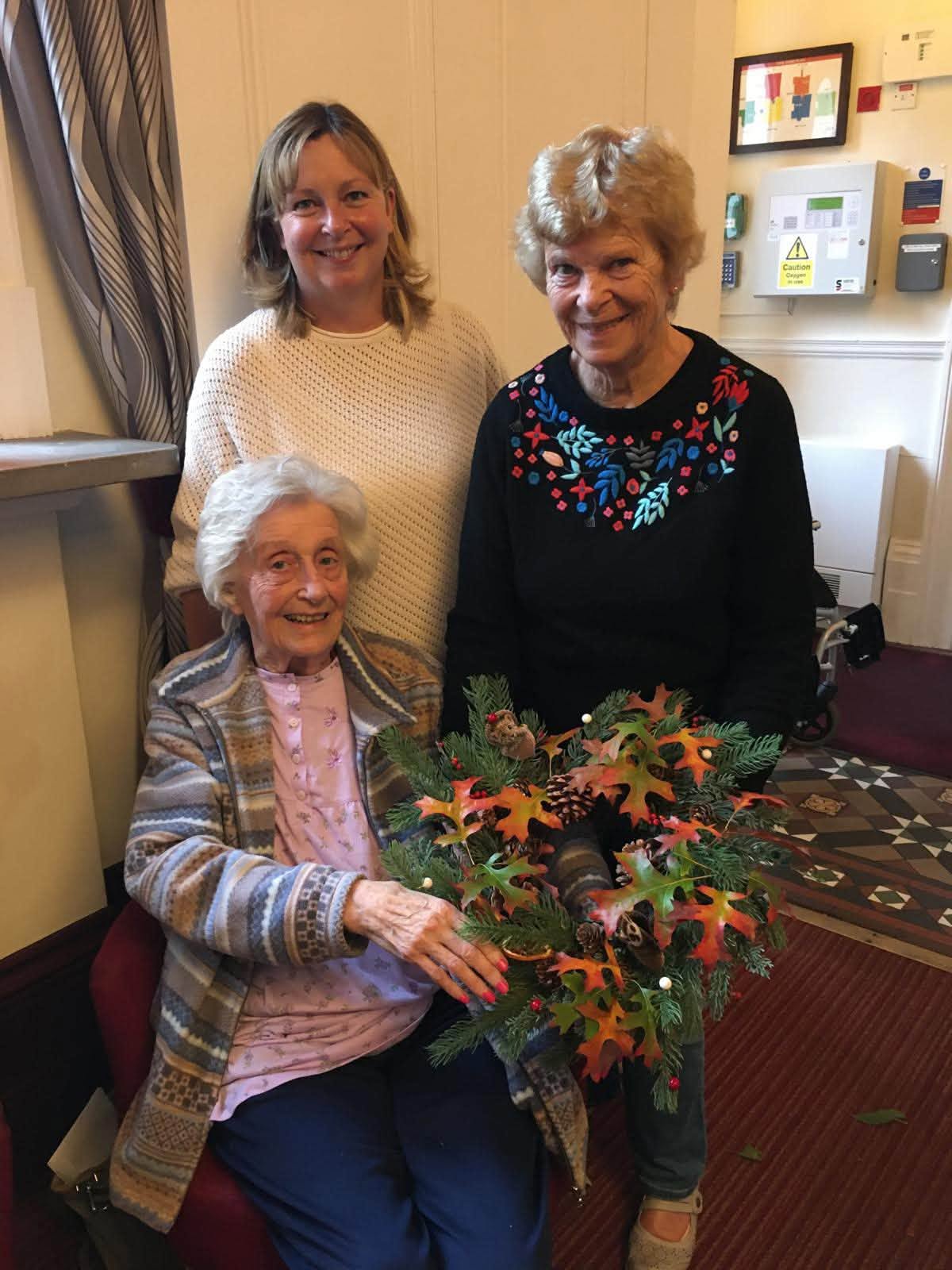 Autumn Wreath Making at Dudwell St Mary’s
