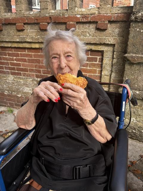 Wilton Place residents visit the Italianate Church