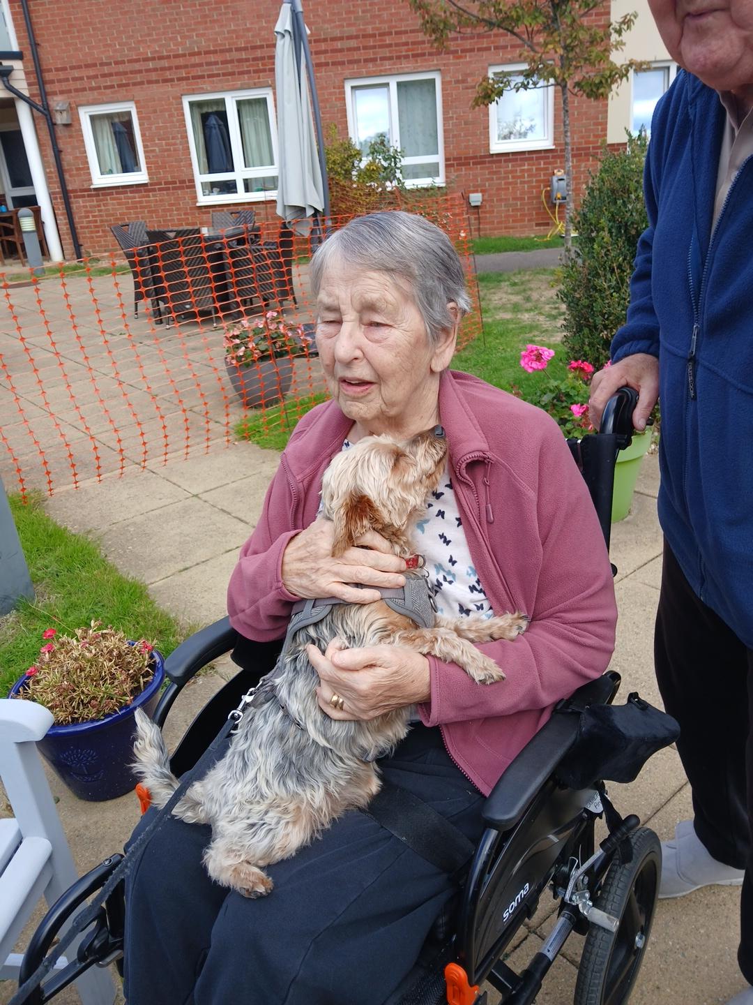 A Very Special Reunion for Barbs and Roxy