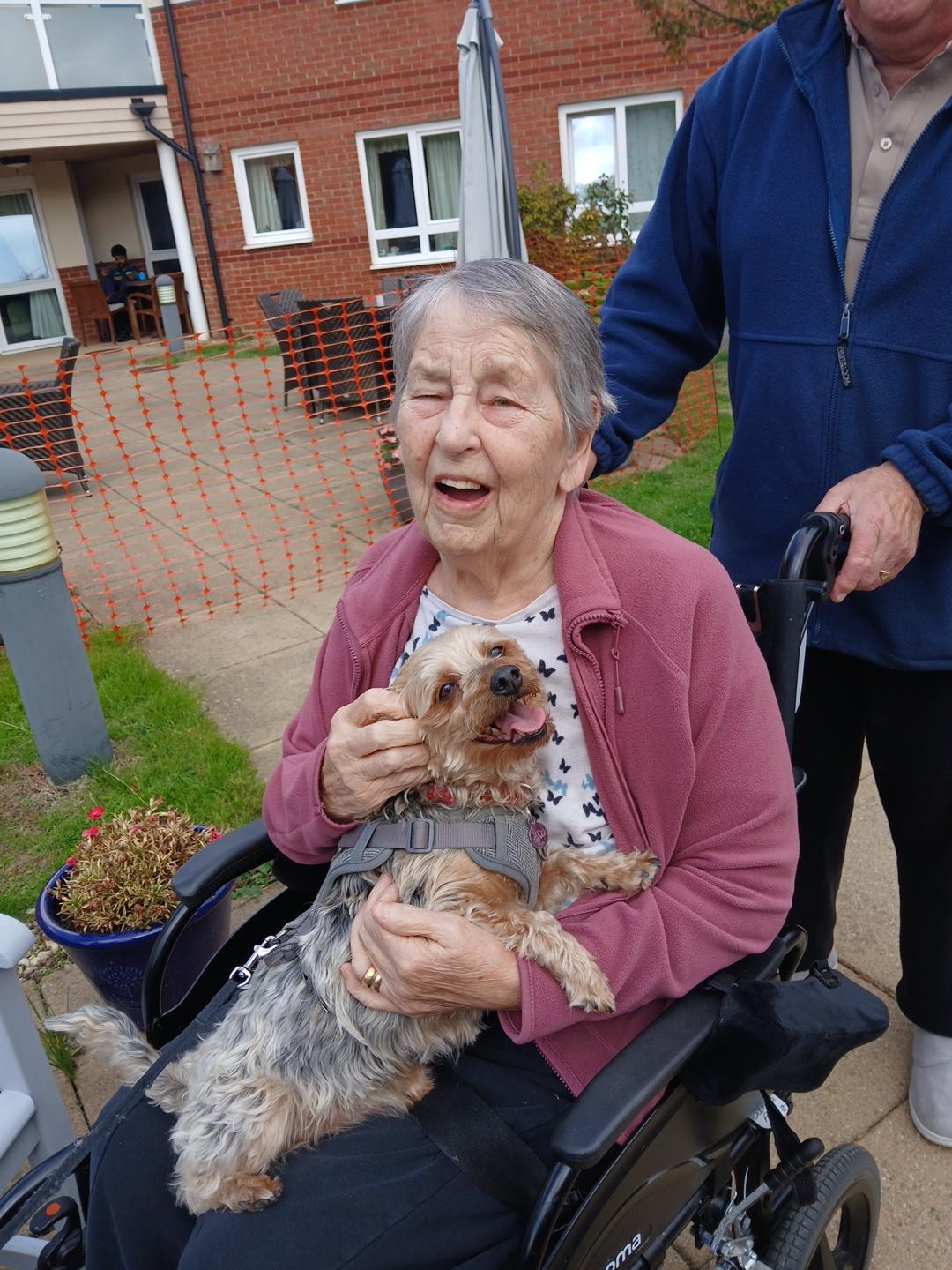 A Very Special Reunion for Barbs and Roxy