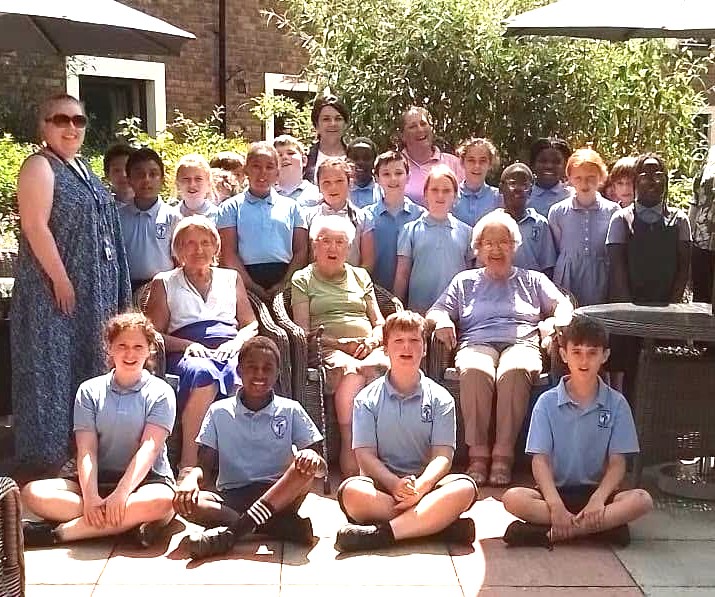 Primary Pupils Bring Sunshine and Song to Collingtree Park