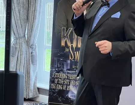 'The King Has Swing'