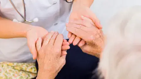 Dementia nurse shares tips on supporting patients in hospital