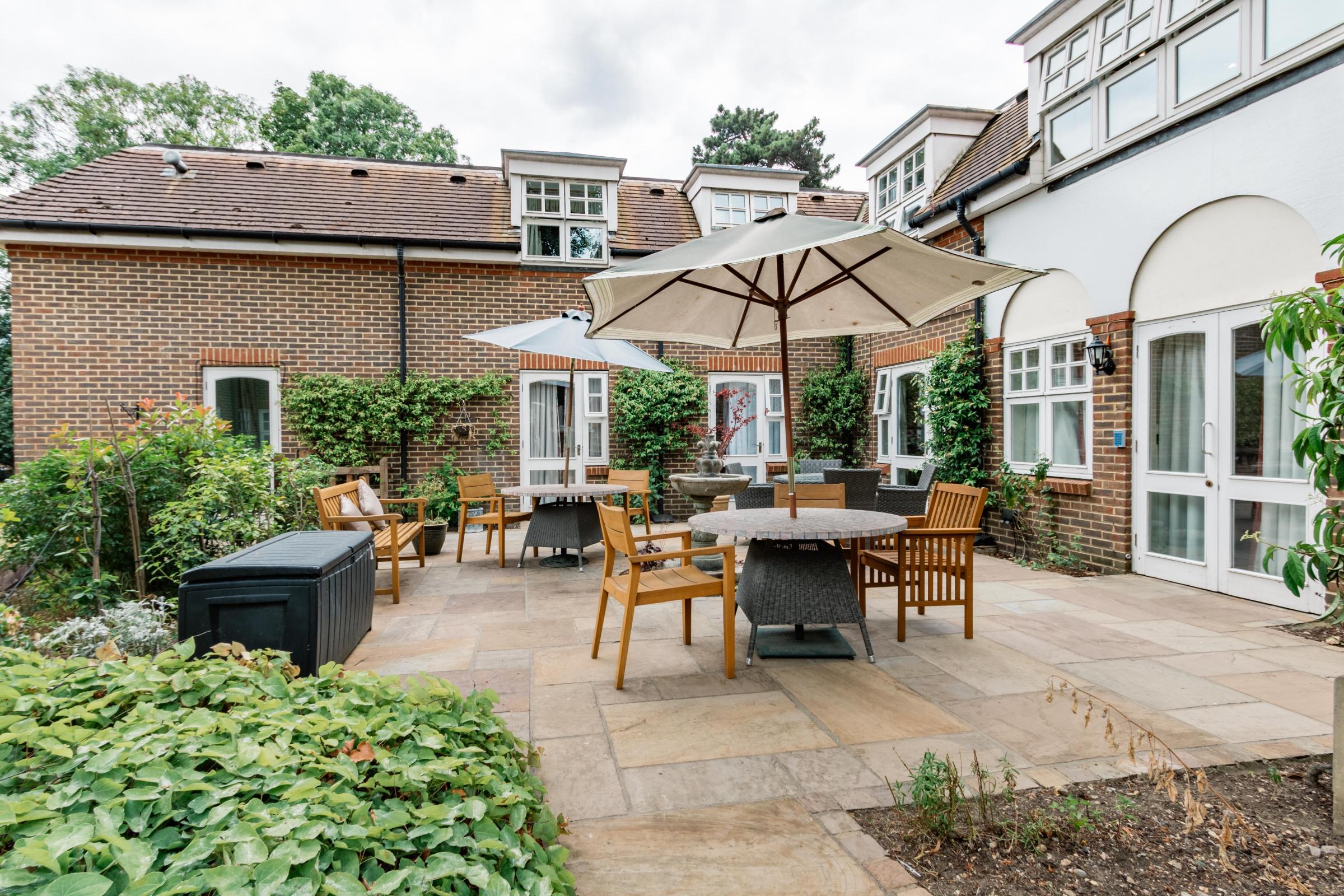 Wimbledon Beaumont Care Community Gallery