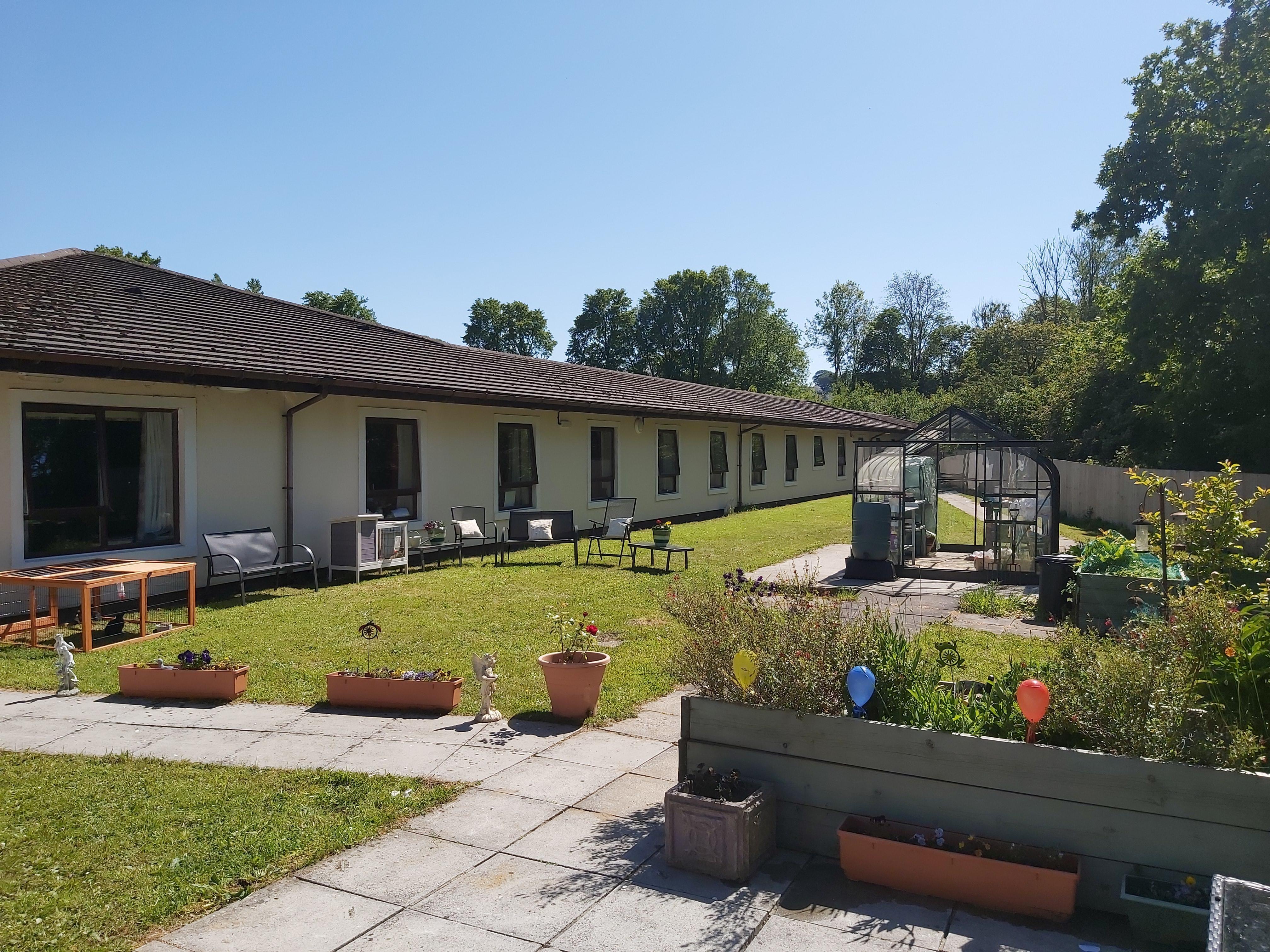Plas-Y-Dderwen Care Home Gallery