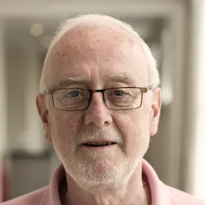 Robert Gallagher 