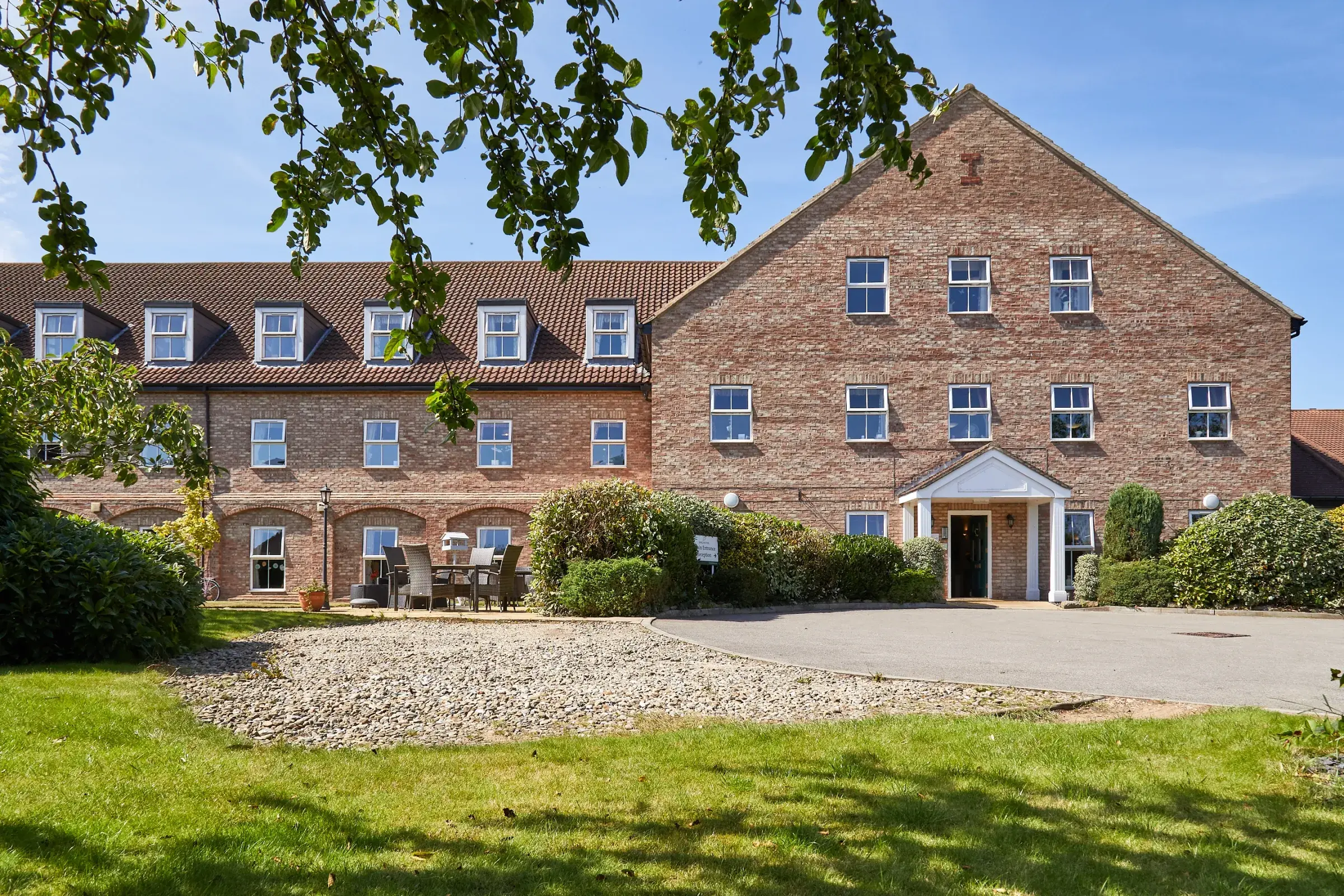 Care & Facilities at Stamford Bridge Beaumont Care Home