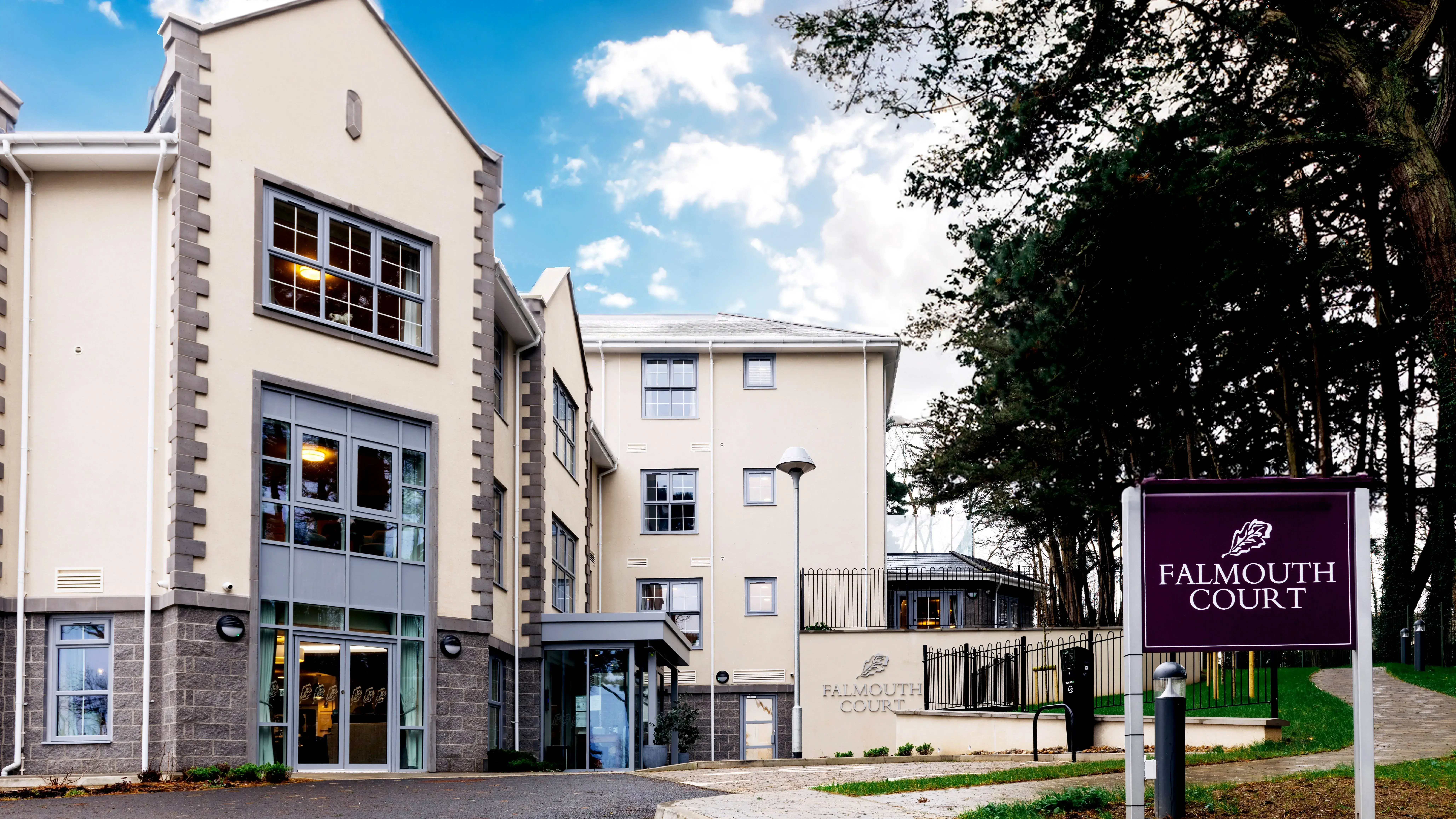 Care & Facilities at Falmouth Court Care Home
