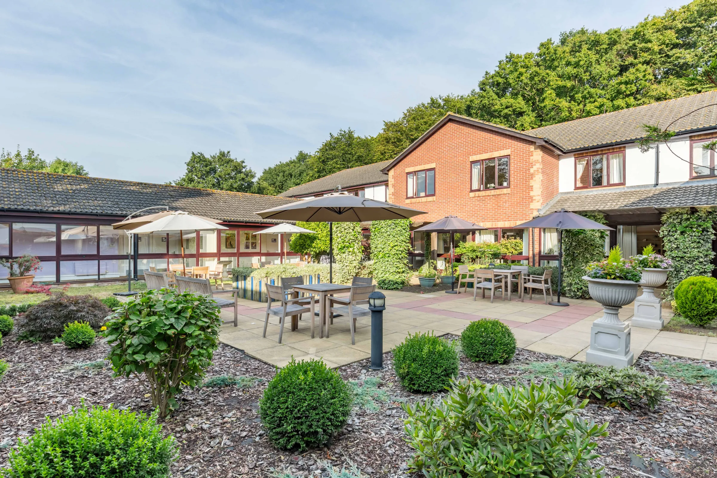 Care & Facilities at Leonard Lodge Care Home