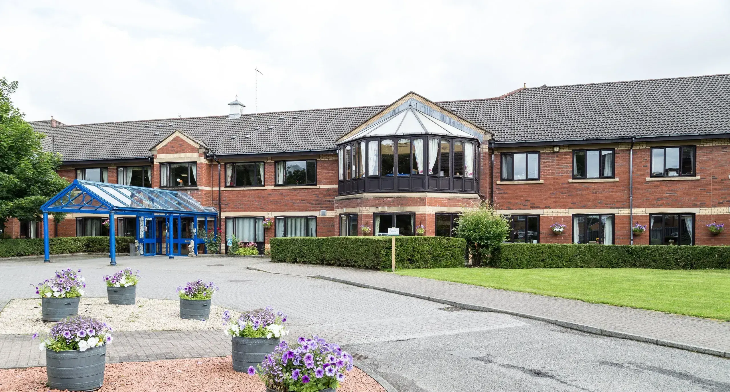 Care & Facilities at Four Hills Care Home