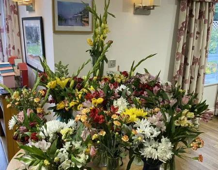 Local Co-op Donates Flowers