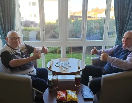Dominoes Club