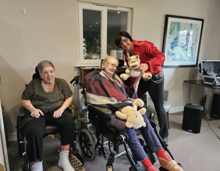 Elvis is in the building!