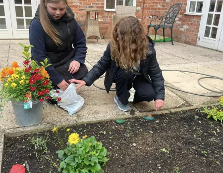 Girl Guides Brighten Up Our Garden 