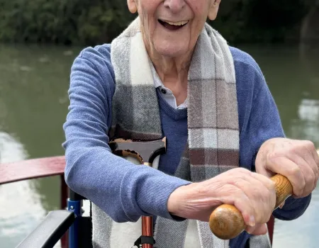 A trip on the Basingstoke Canal