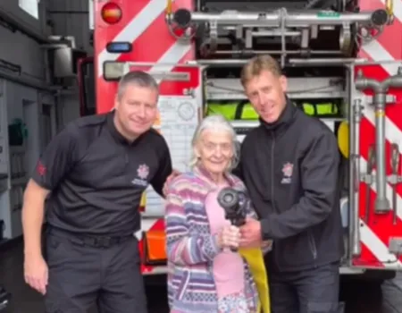 Visit From Shoreham Firefighters 