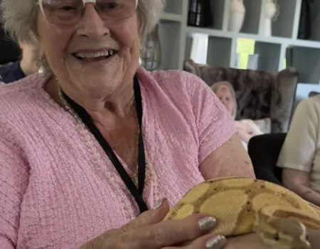 Pet Therapy with the Slithering Creatures from Zoo Labs