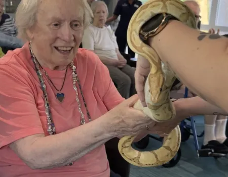 Pet Therapy with the Slithering Creatures from Zoo Labs