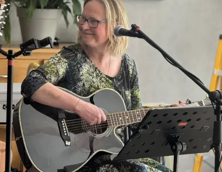Live Music with The Tubby Horse Company!