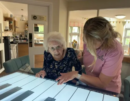 We are thrilled to welcome our ‘Happi Table’ on to our community of Memory Lane