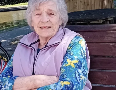 Residents Enjoy a Wonderful Morning at Hatton Locks