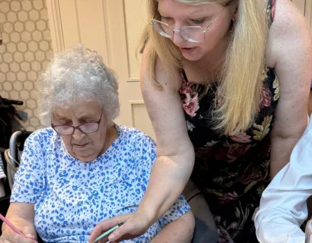 A Creative Afternoon: Residents Enjoy ‘Sip and Paint’ with Michelle