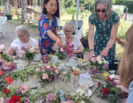 A Fabulous Floral Morning with Abingdon Flower Club