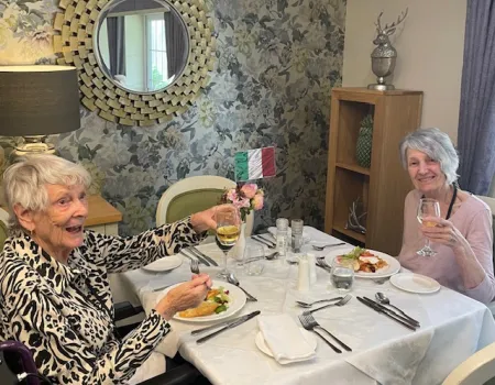 "Buon Appetito!" As Residents Enjoy Italian-Themed Dining Experience 