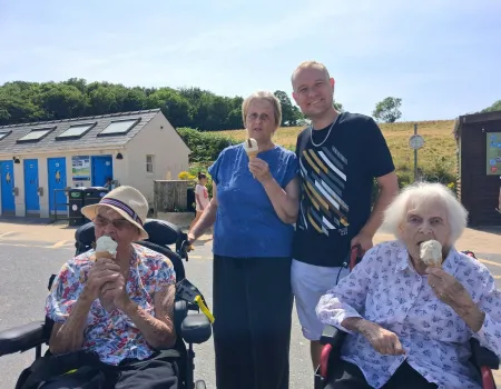 Sunshine, Sea Views and Ice Cream