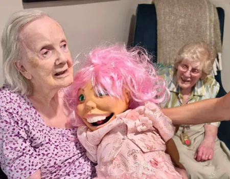 Amazing puppeteer Tony and his joyful characters