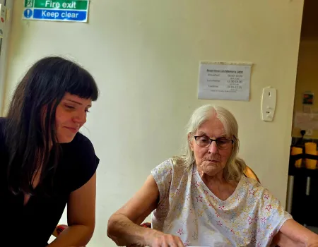 Volunteer Evie 
