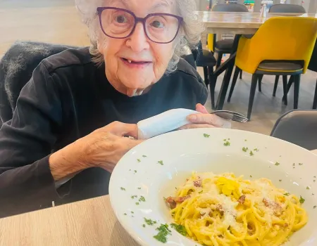 Simple Moments, Precious Memories: Lunch with Eve