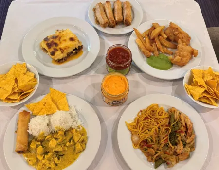 outh Chowdene Residents Enjoy a Taste of the World and Celebrate Nutrition & Good Dinning experience month