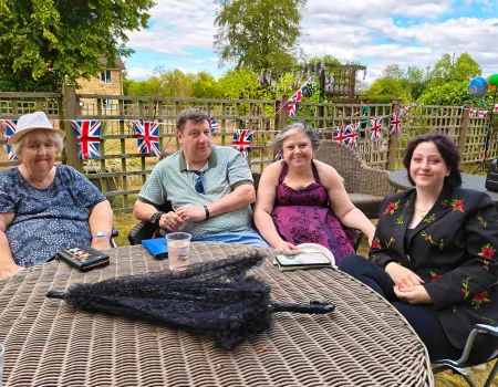 A Fantastic Family and Friends Picnic Party! 
