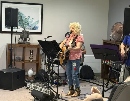 Country and Western Afternoon Hits the Right Note