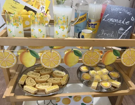 Beach days and lemonade 