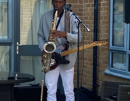Multi-instrumentalist plays at Windmill