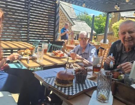 Pub Grub, Sunshine, and Fantastic Company!