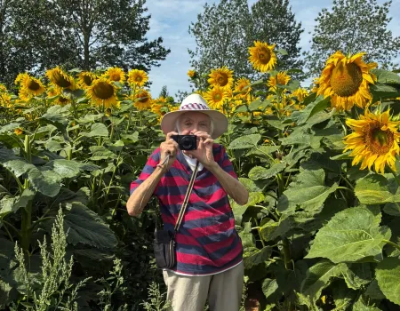 Sunflower trip to Darts Farm