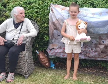 Intergenerational teddy bears picnic