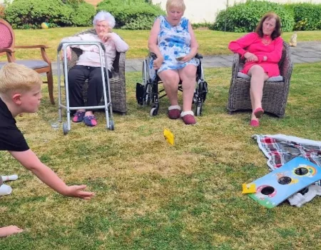 Intergenerational teddy bears picnic