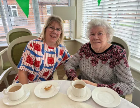 Coffee, Cake & a Whole Lot of Fun at Hickathrift House! 