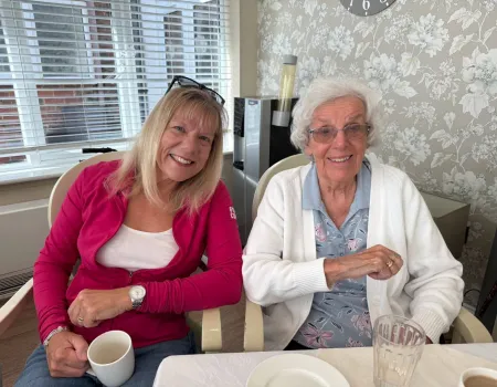 Coffee, Cake & a Whole Lot of Fun at Hickathrift House! 