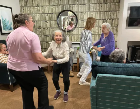 Singalong and Dancing