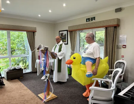Holy Communion with a little “Seagull Screeching”